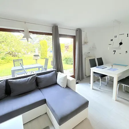 Semesterbostad Im Garten In Wiek