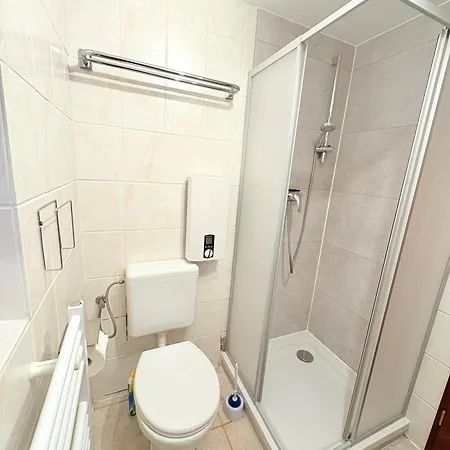 Semesterbostad Im Garten In Wiek *