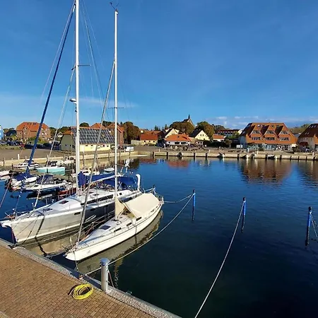 Semesterbostad Im Garten In Wiek Wiek auf Rügen